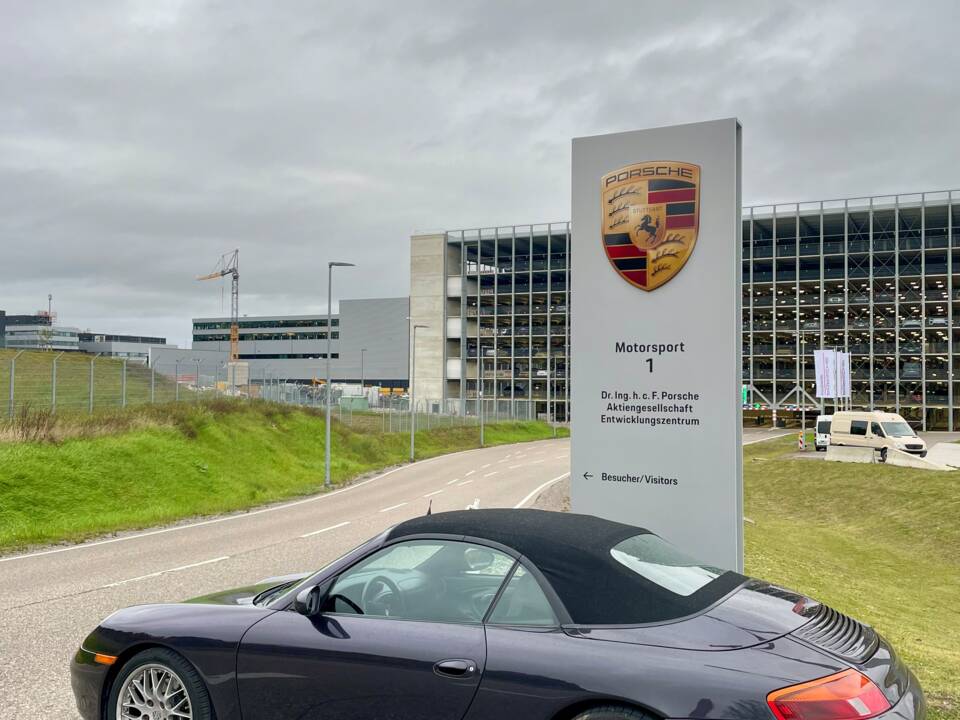 Bild 10/55 von Porsche 911 Carrera (1998)