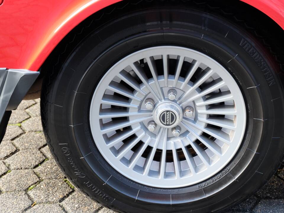 Image 61/75 de Volvo 240 (1986)