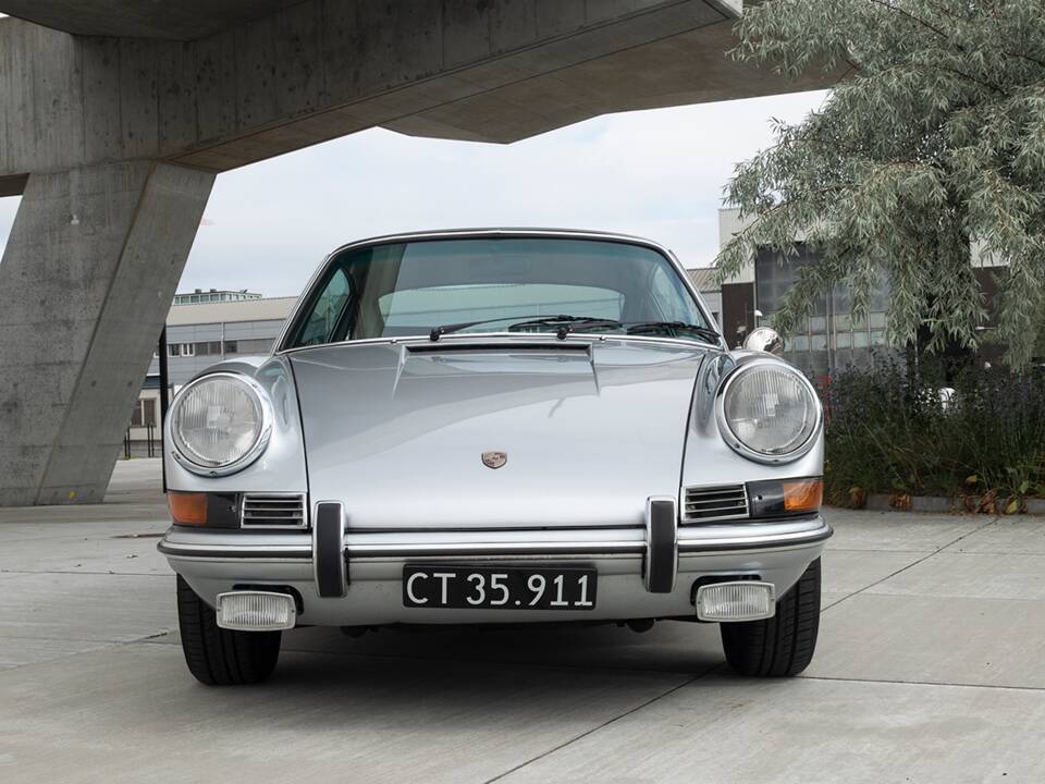 Image 18/27 of Porsche 911 2.0 T (1969)