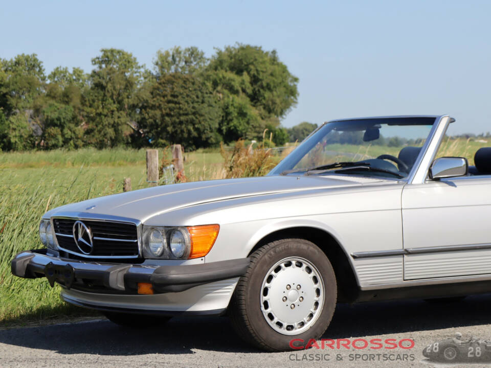 Image 46/50 of Mercedes-Benz 560 SL (1988)