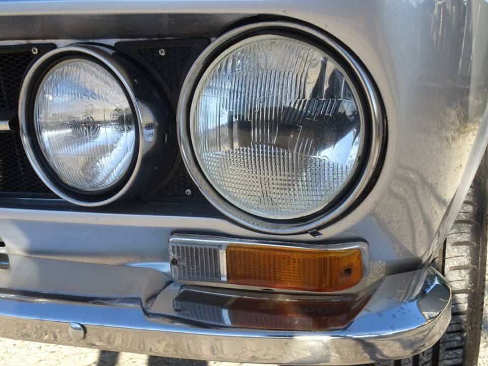 Image 28/50 de Alfa Romeo 1750 GT Veloce (1971)