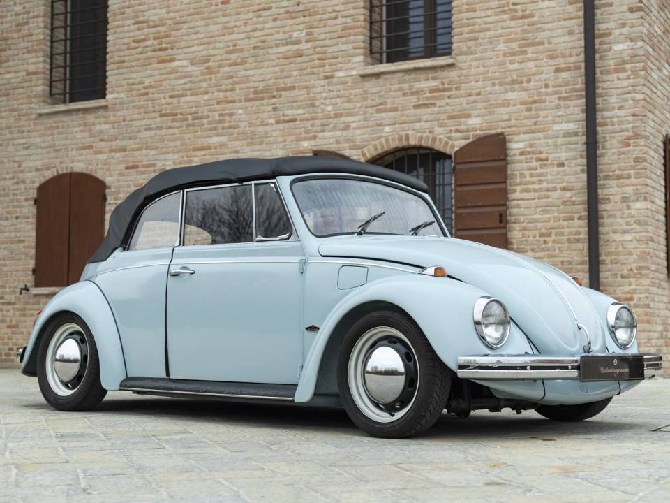 Image 6/43 of Volkswagen Beetle 1500 (1970)