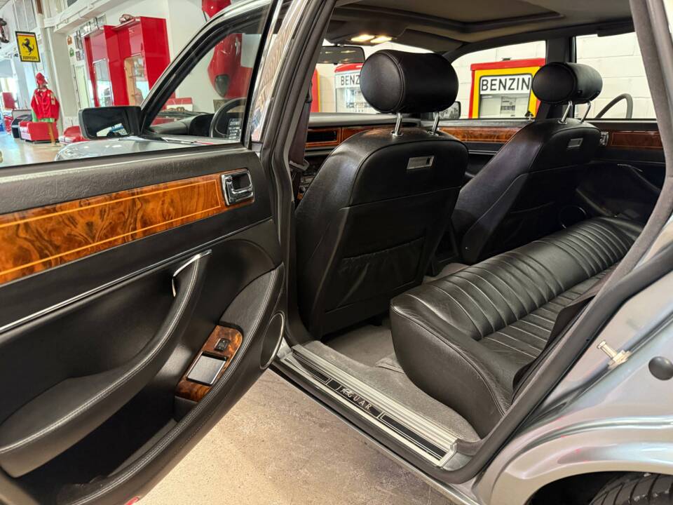 Image 13/19 of Jaguar XJ 40 4.0 (1993)