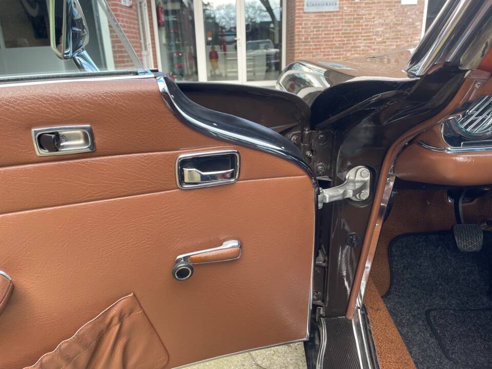 Image 6/25 of Mercedes-Benz 280 SL (1970)