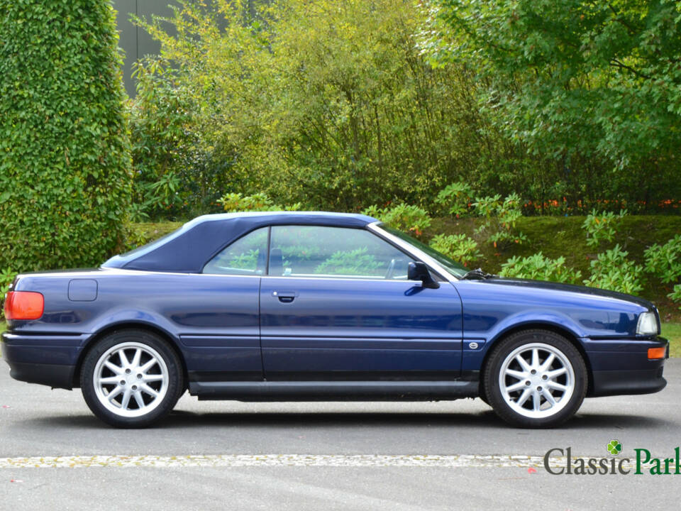 Bild 21/50 von Audi Cabriolet 2.6 (1995)