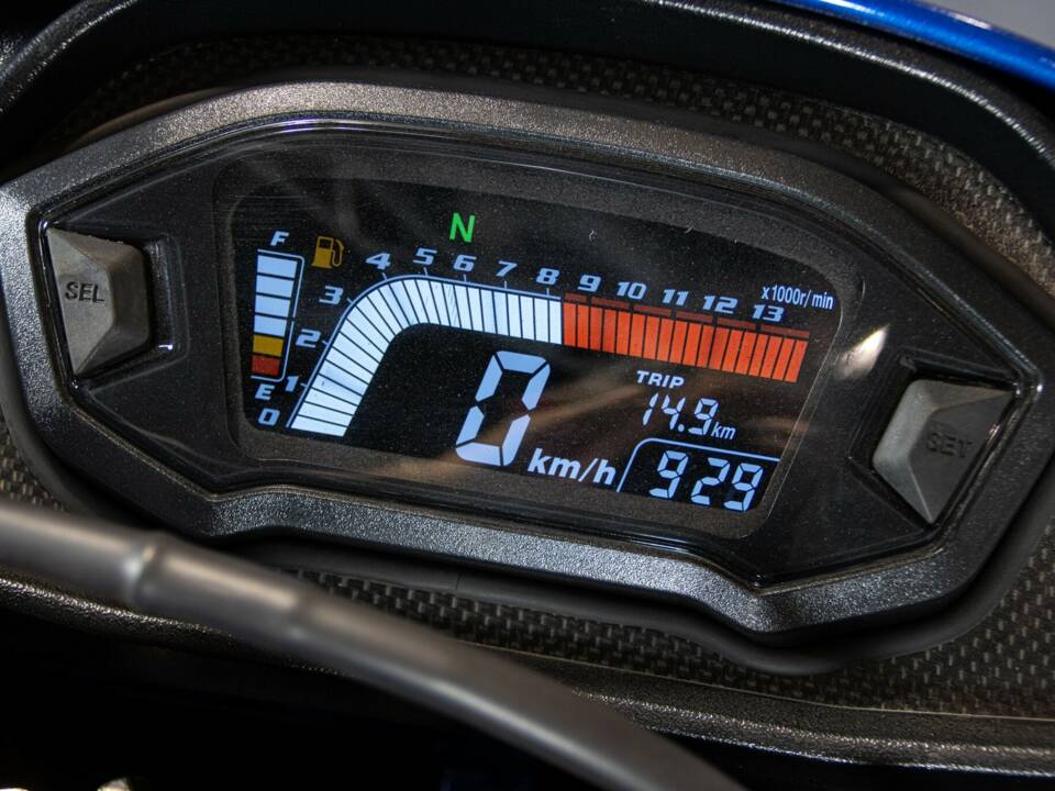 Bild 47/50 von Yamaha XTZ 750 Super Ténéré (1993)
