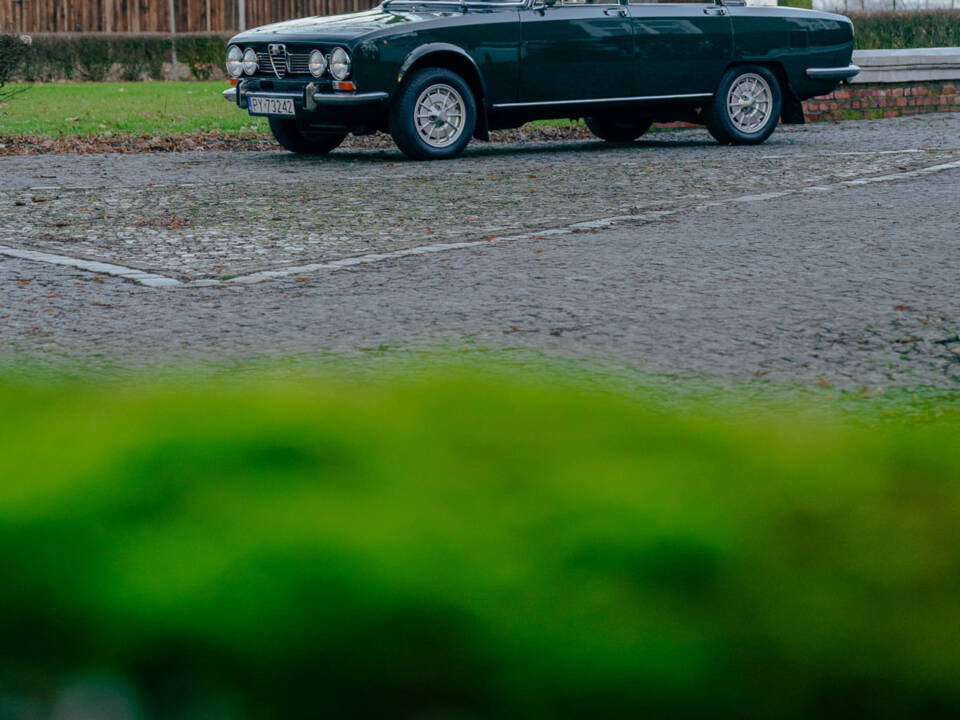 Image 31/78 de Alfa Romeo 1750 Berlina (1970)