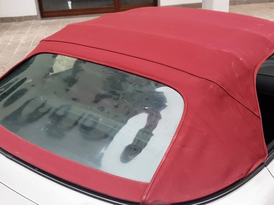 Immagine 35/50 di MG F 1.8i VVC 75 LE "75th Anniversary" (1999)