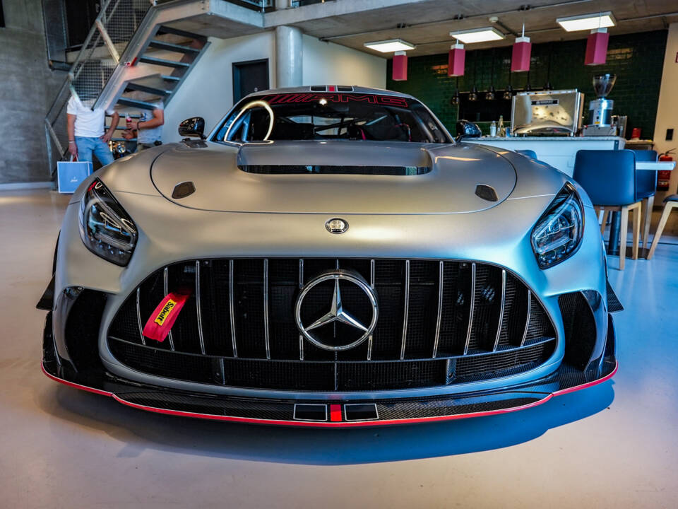 Image 12/52 of Mercedes-AMG GT Track Series (2021)