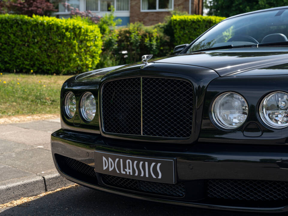 Image 10/31 of Bentley Azure T (2009)