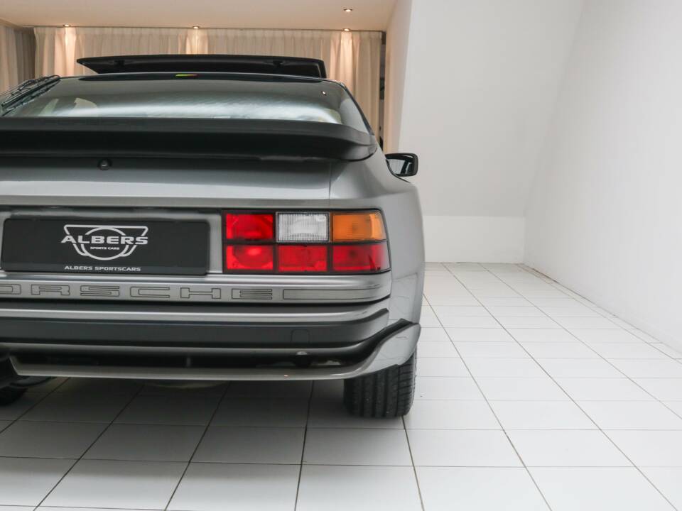 Bild 17/19 von Porsche 944 Turbo (1988)
