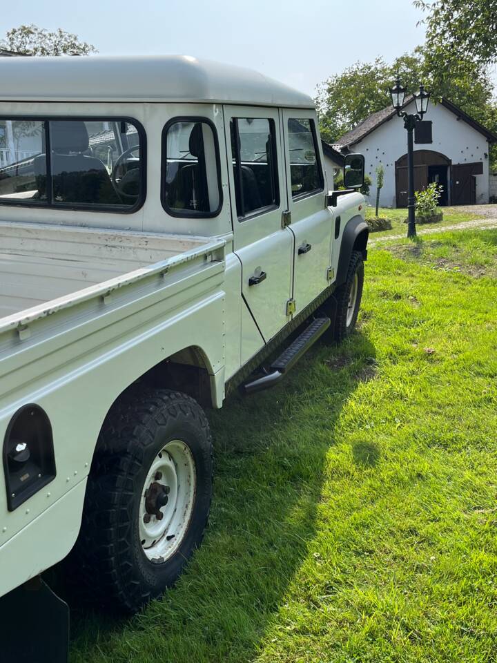 Afbeelding 5/16 van Land Rover Defender 130 Td5 Crew Cab (2005)