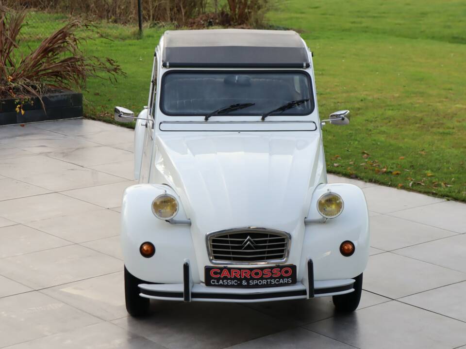 Image 31/50 of Citroën 2 CV 6 (1985)