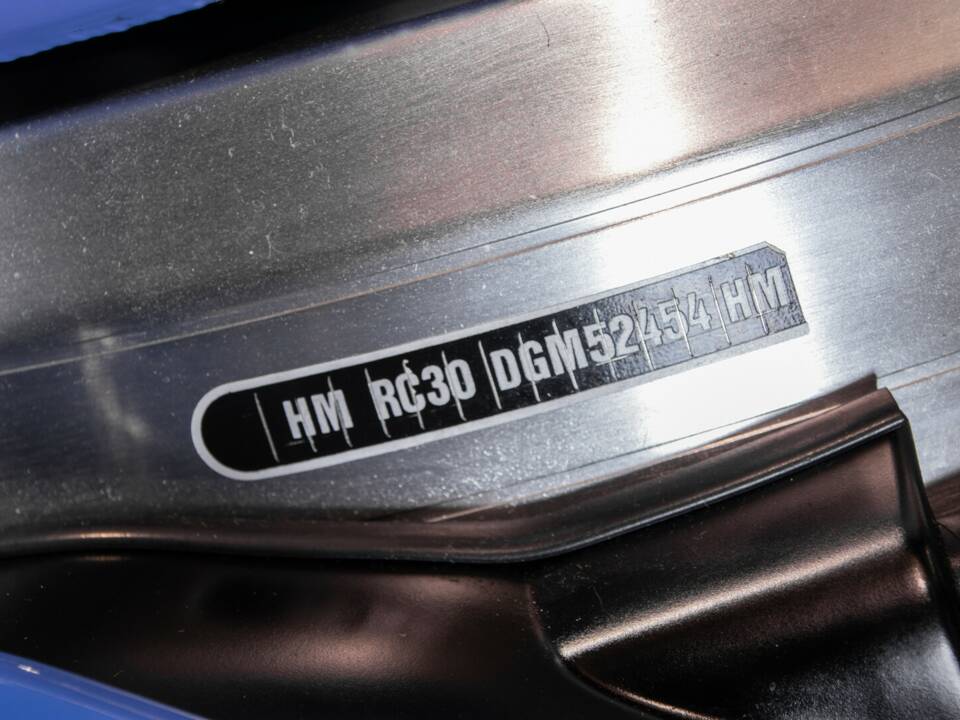 Bild 17/29 von Honda DUMMY (1991)