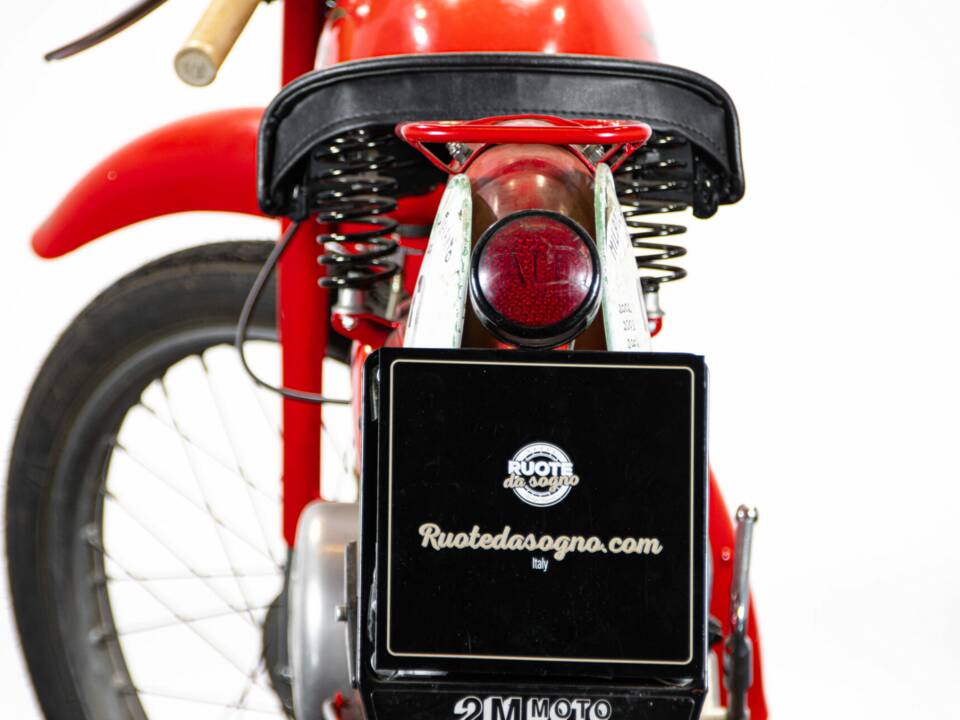 Afbeelding 30/42 van Moto Guzzi Motoleggera 65 (1954)