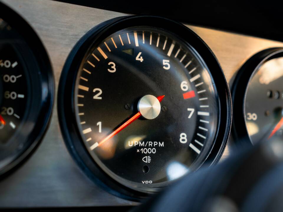 Image 21/23 of Porsche 959 (1966)