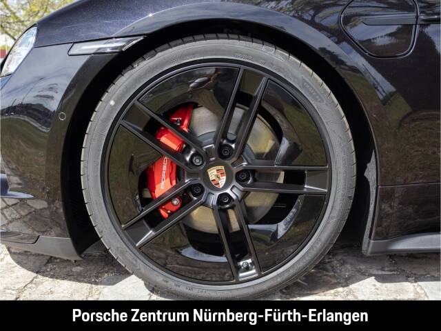 Image 9/36 of Porsche Taycan 4S Sport Turismo (2026)