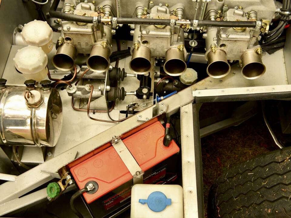 Image 33/50 of Jaguar XK-SS (1967)