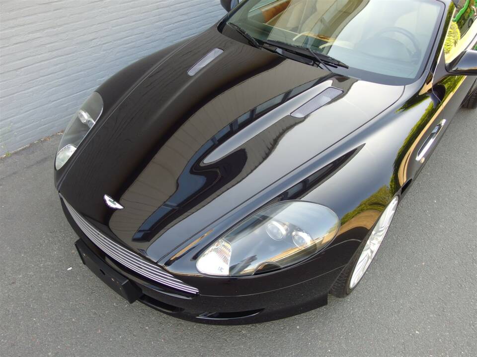 Bild 19/99 von Aston Martin DB 9 Volante (2006)