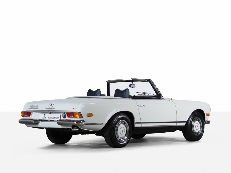 Afbeelding 26/57 van Mercedes-Benz 280 SL (1969)