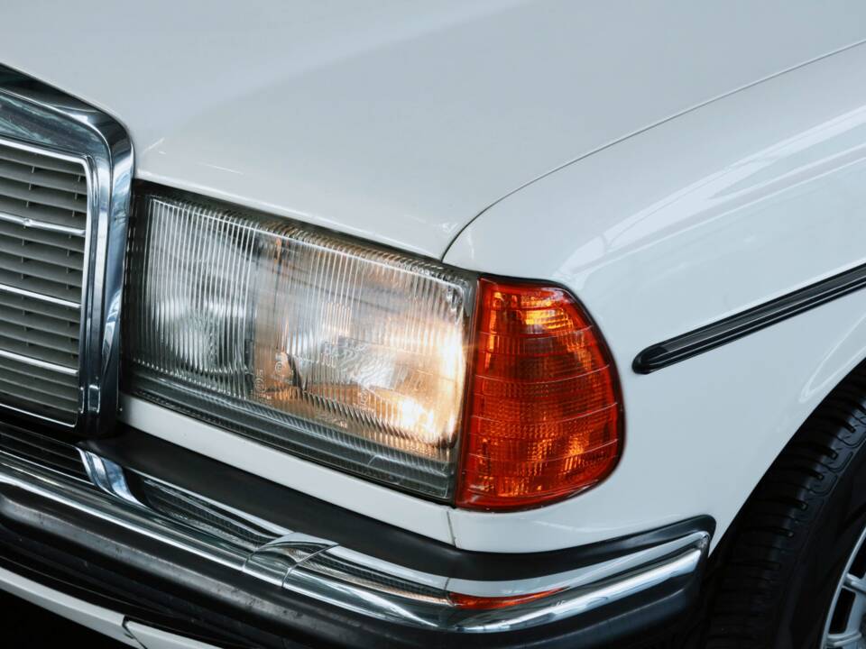 Image 10/36 of Mercedes-Benz 280 CE (1979)