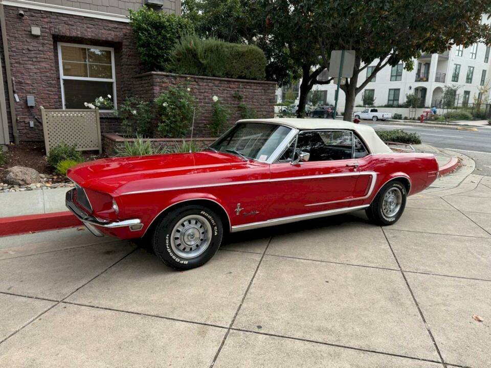 Image 11/50 of Ford Mustang 200 (1968)