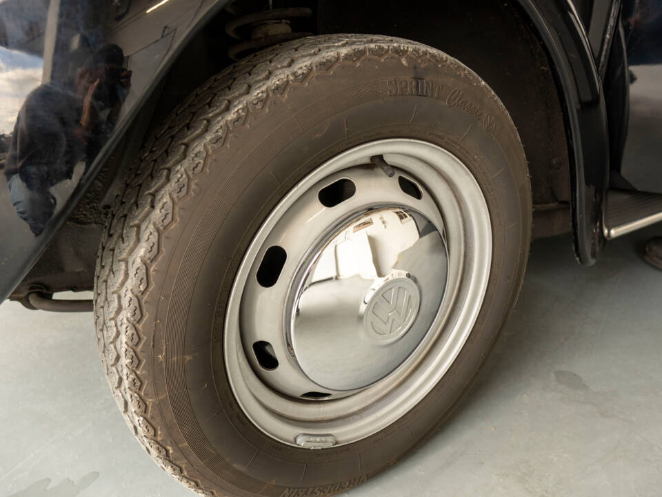 Image 13/34 of Volkswagen Beetle 1303 (1973)
