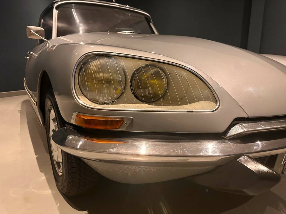 Bild 13/76 von Citroën DS 20 A (1970)