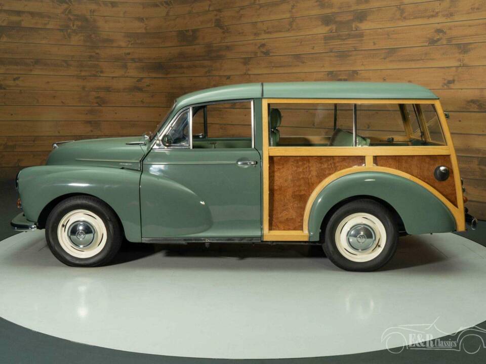 Image 6/19 of Morris Minor 1000 Traveller (1968)