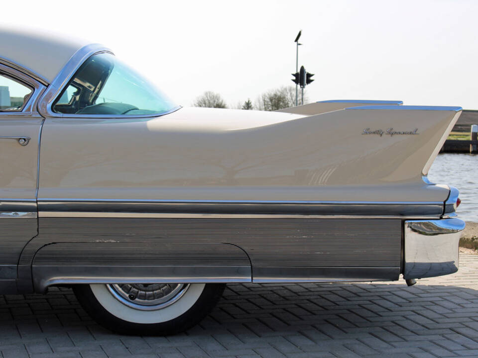 Image 10/29 of Cadillac 60 Special Fleetwood (1958)