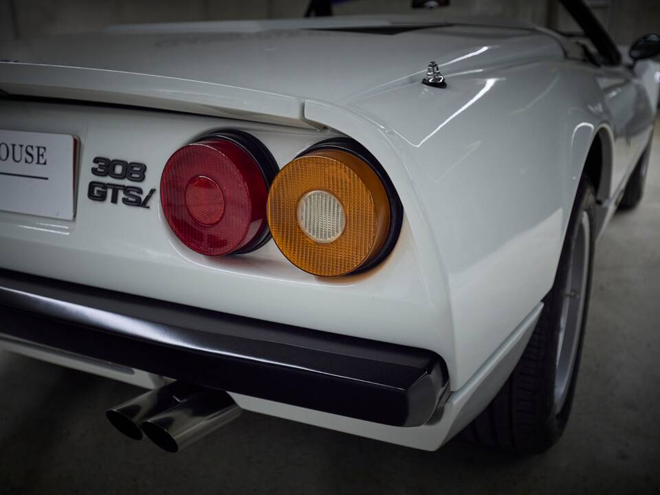 Bild 39/86 von Ferrari 308 GTSi (1982)