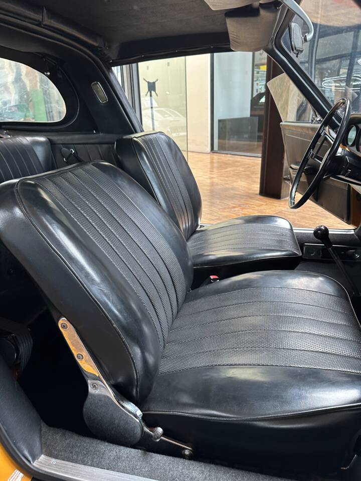 Image 18/25 of Porsche 912 (1967)