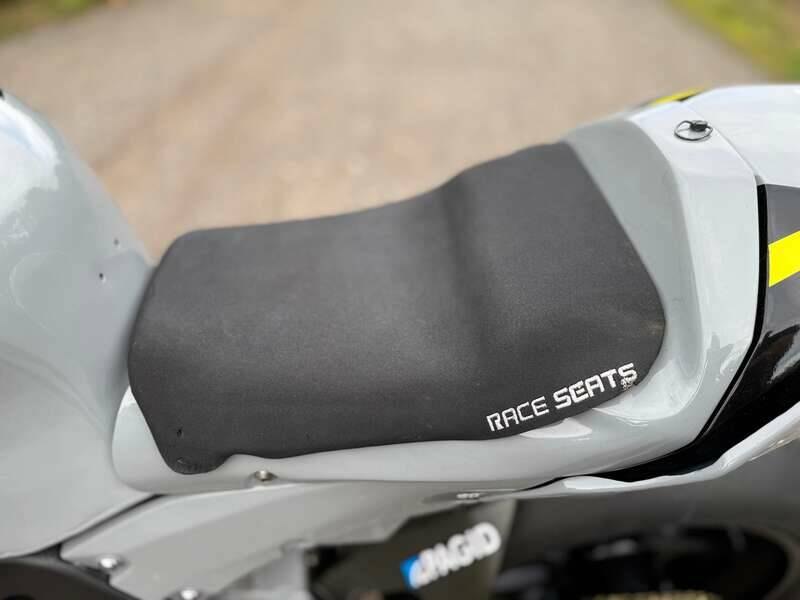 Image 17/41 of Kawasaki DUMMY (2023)