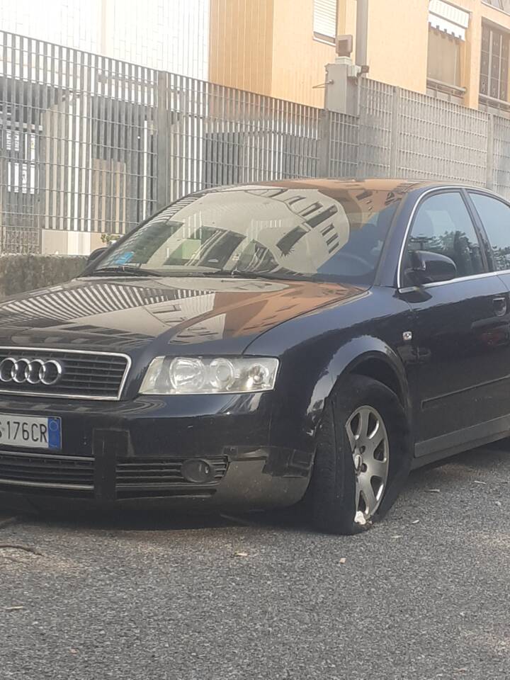 Bild 6/7 von Audi A4 2.0 (2001)