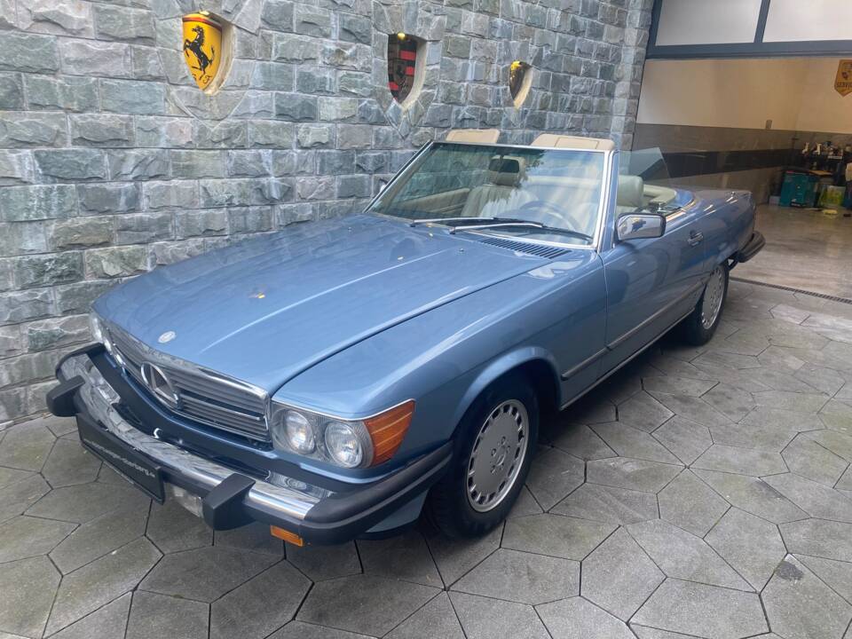Image 8/19 of Mercedes-Benz 560 SL (1987)