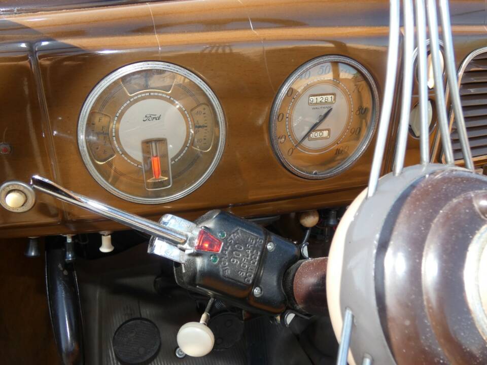 Image 23/52 de Ford V8 (1938)