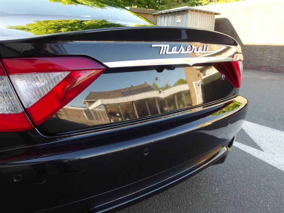 Bild 24/100 von Maserati GranTurismo S (2008)