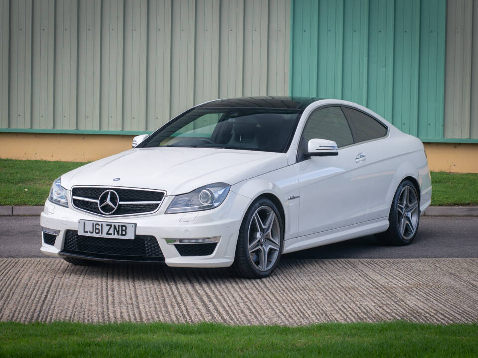 Image 7/25 of Mercedes-Benz C 63 AMG (2012)