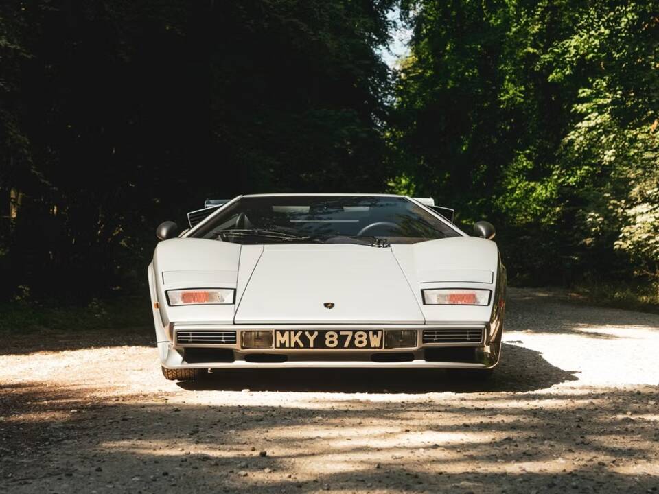 Bild 2/13 von Lamborghini Countach LP 400 S (1980)