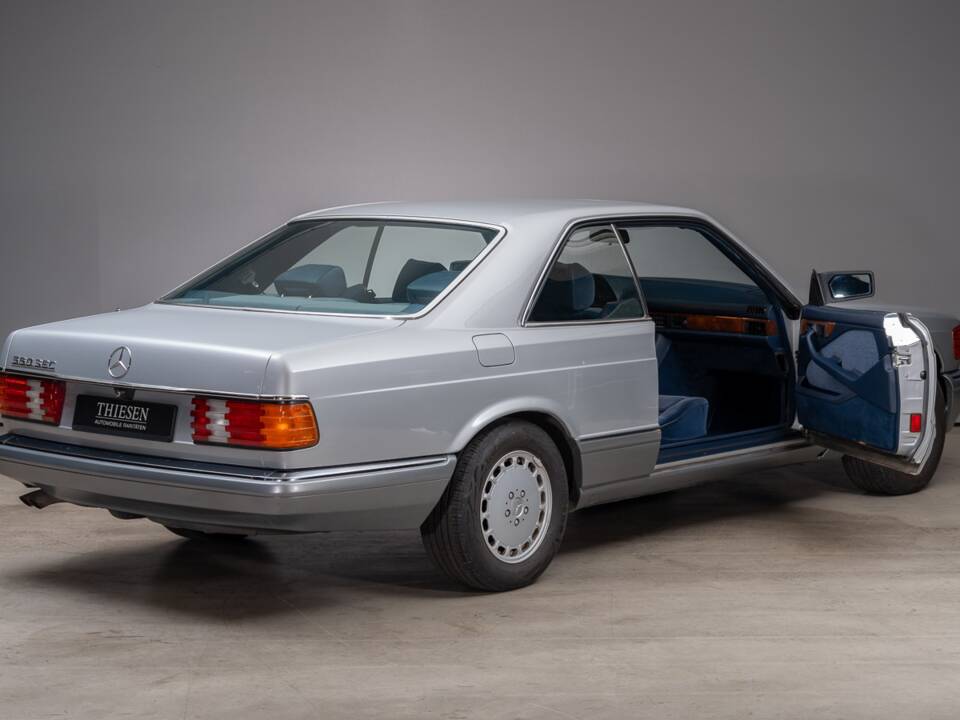 Bild 12/35 von Mercedes-Benz 560 SEC (1988)