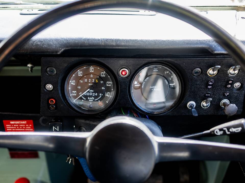 Image 44/50 of Land Rover 88 (1978)