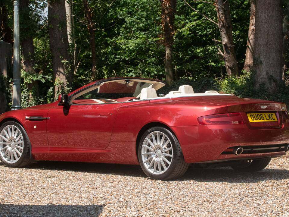 Image 3/50 of Aston Martin DB 9 Volante (2006)