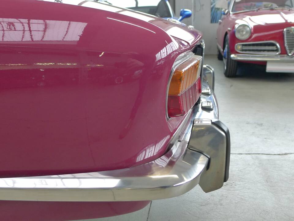 Bild 20/36 von Alfa Romeo 2000 GT Veloce (1975)