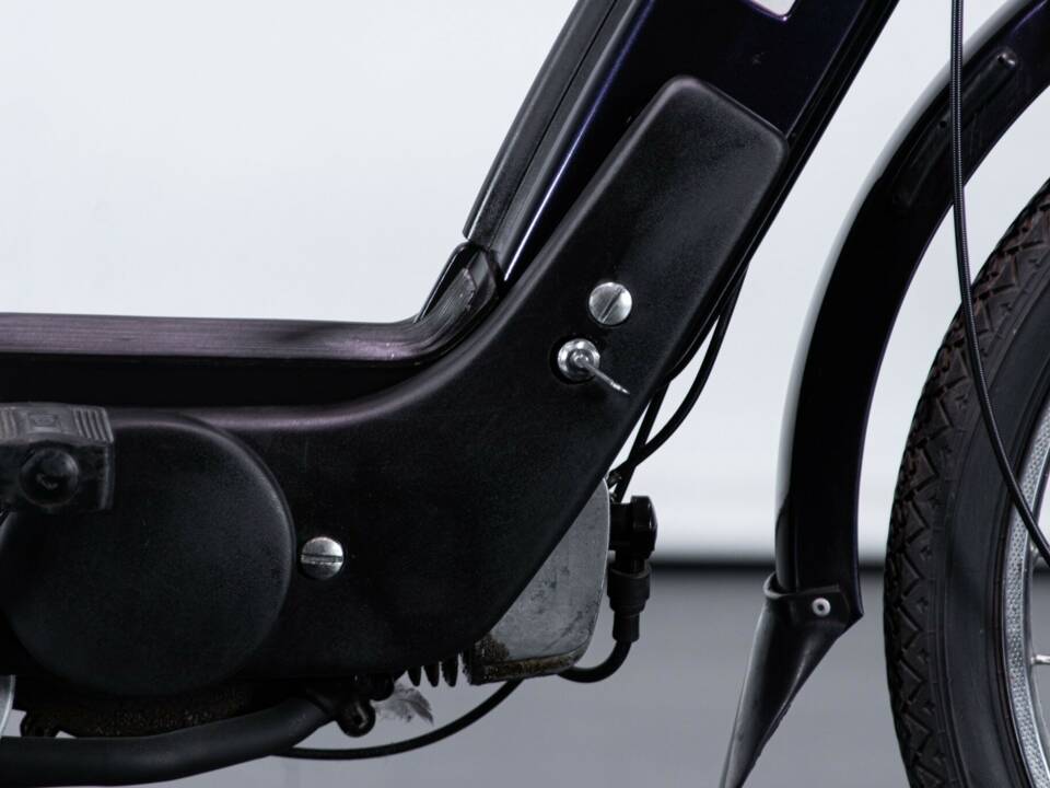 Imagen 23/50 de Piaggio DUMMY (1996)