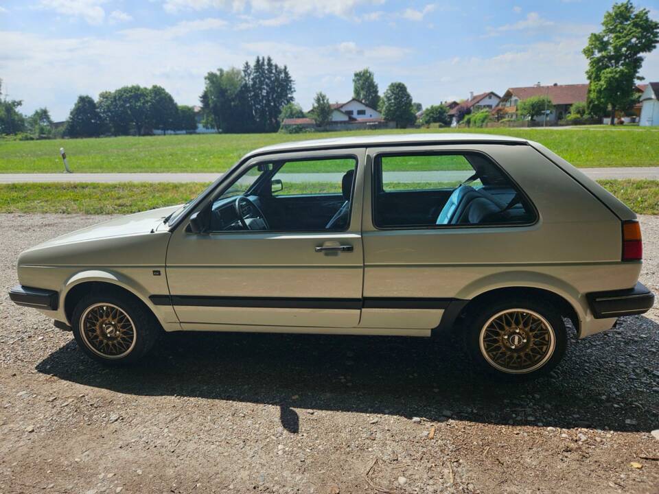 Image 3/13 de Volkswagen Golf II 1.3 (1988)