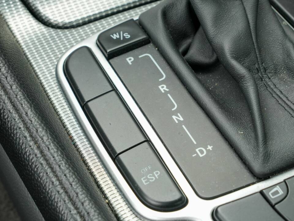 Image 23/45 de Mercedes-Benz SL 350 (2003)