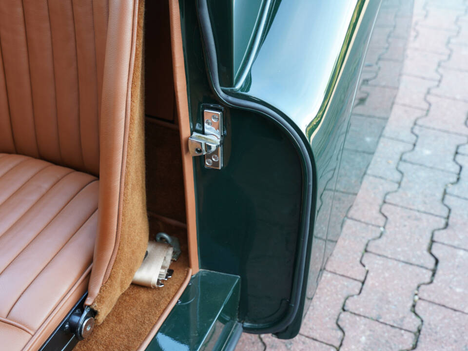 Bild 38/50 von Jaguar XK 120 SE DHC (1953)