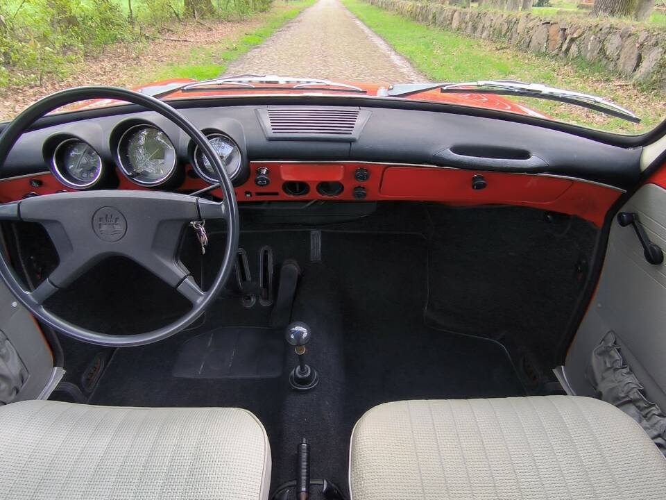 Image 13/53 of Volkswagen 1600 Variant (1972)
