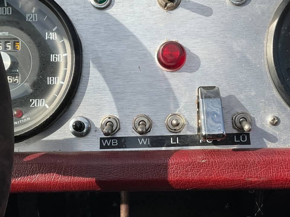Bild 8/34 von Morgan 4/4 1600 (1971)