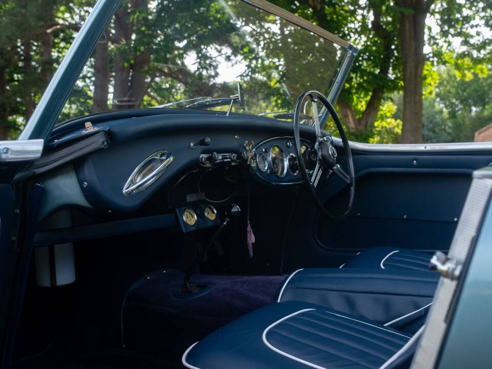 Image 22/38 of Austin-Healey 100/6 (BN4) (1956)
